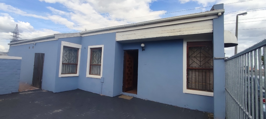 To Let 3 Bedroom Property for Rent in Fountain Village Western Cape
